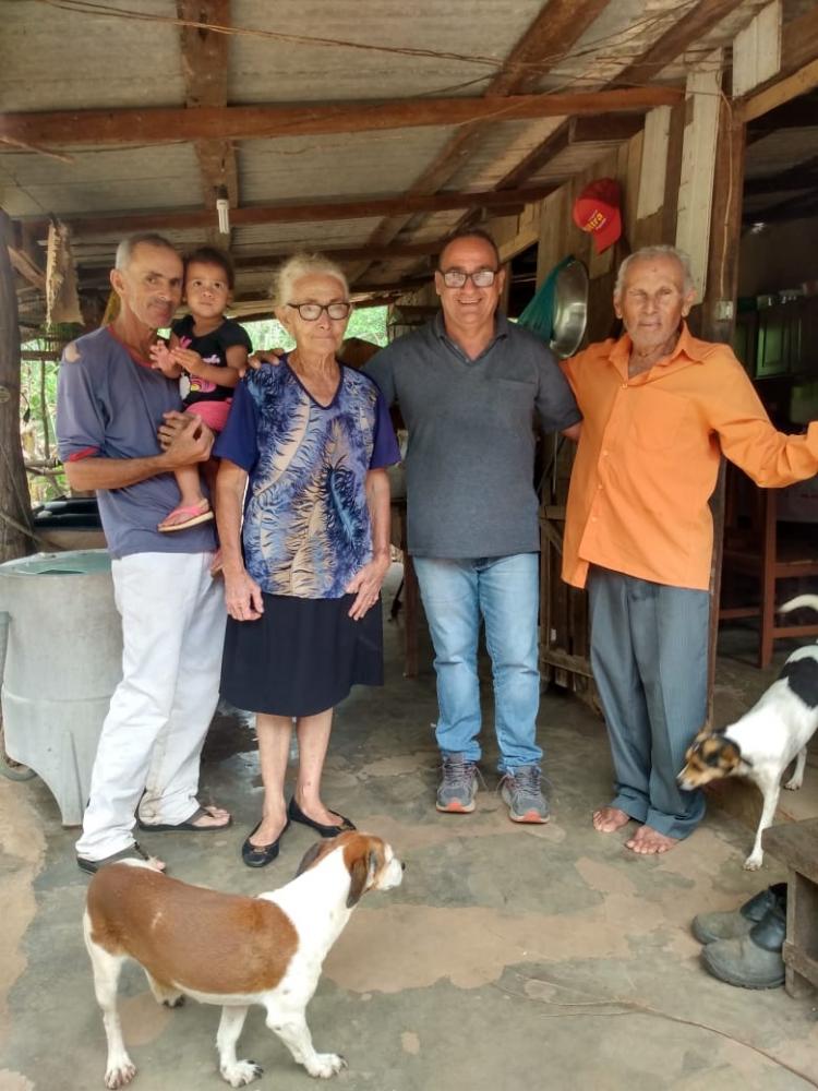 Ex vereador José Padilha e amigos 