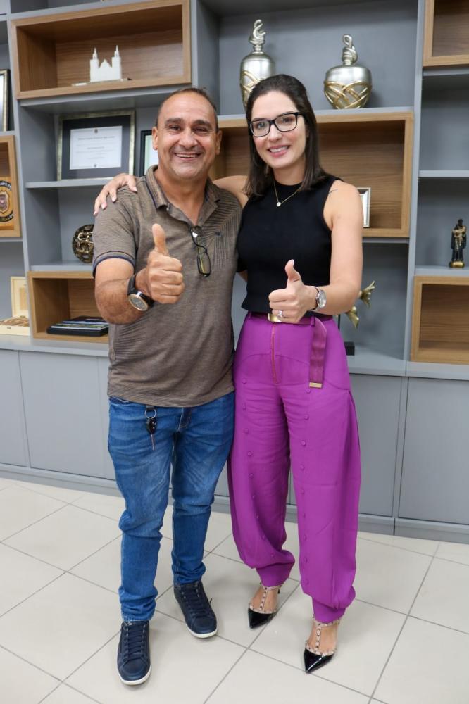 Padilha e JANAÍNA RIVA 