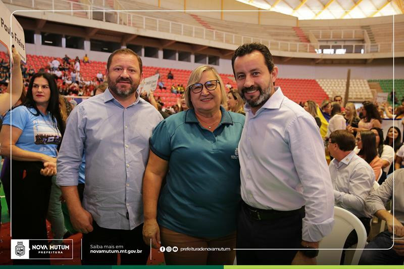 O prefeito Leandro Félix, Chefe de Gabinete Edinaldo Nogueira, a secretária Municipal de Educação, Elena Maass
