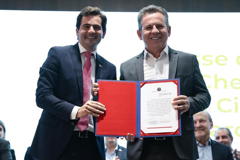Fabio Garcia e governador Mauro Mendes 