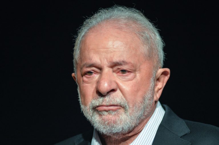 O presidente eleito, Lula, durante um pronunciamento na sede de transição do governo, em que chorou ao falar sobre a suposta volta da fome no Brasil - 10/11/2022 | Foto: Ton Molina/Estadão Conteúdo